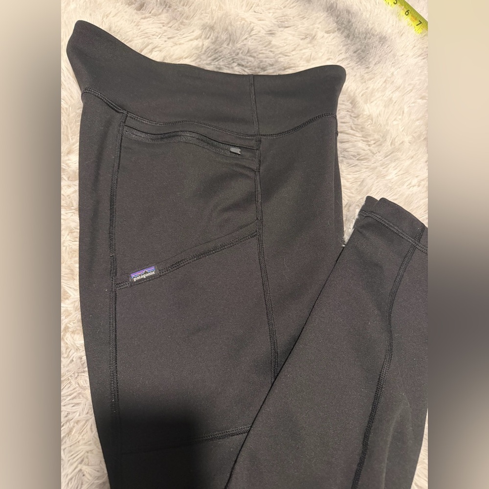 Patagonia Black Leggings women’s size XS run big for an XS - Picture 3 of 7